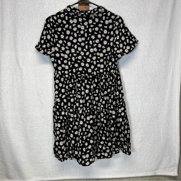 Zara Black & White Daisy Print Short Sleeve Baby Doll a Button Front Dress Sz XS - Picture 4 of 7